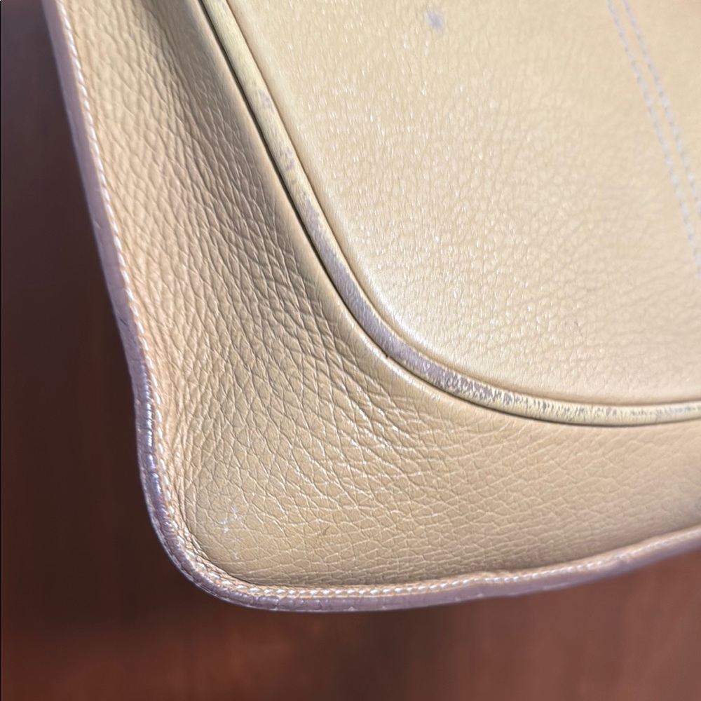 Hunting World Tan Leather Shoulder Bag - Picture 8 of 12